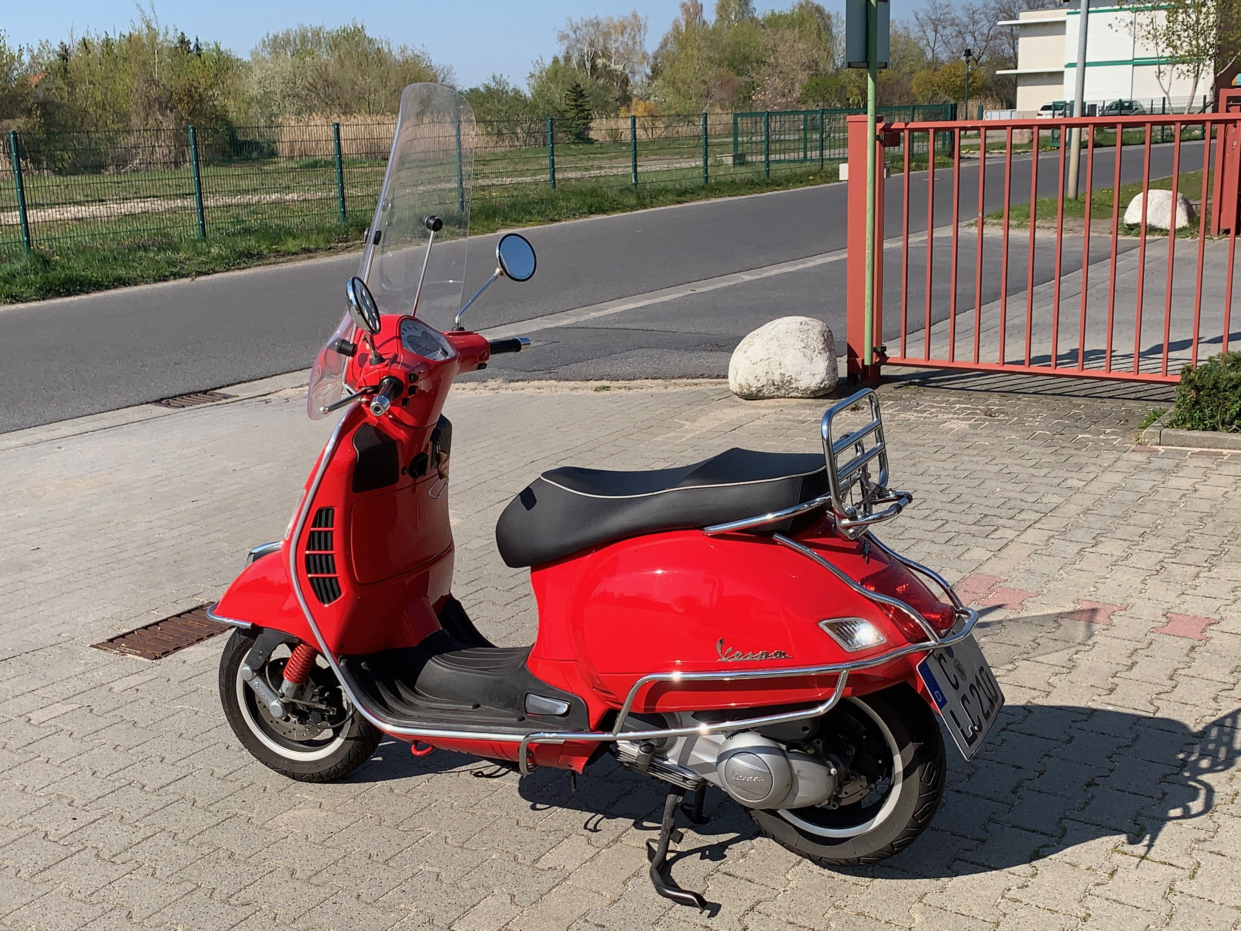 2019-04-Vespa-Roller_003.jpg